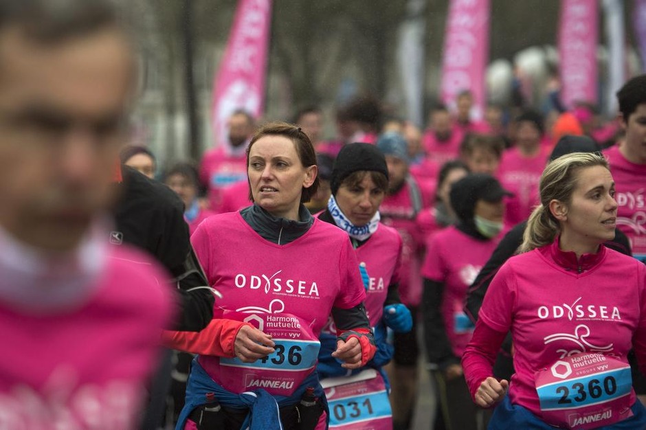 Cancer du sein: Think Pink plaide pour un remboursement des tests prédictifs
